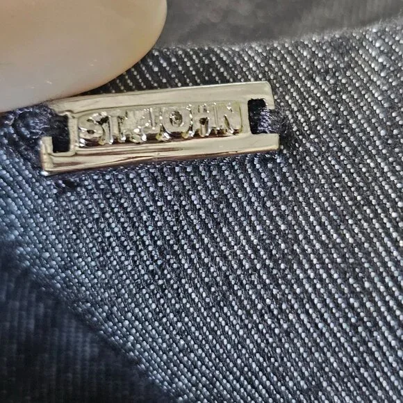 St. John Sport Women's Cropped Denim Side Zip Jean's Pants Black Denim size 12 - Picture 7 of 14